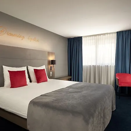 Hotel Alliance Palais Des Congres 3*