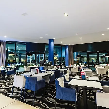 Hotel Alliance Palais Des Congres 3*