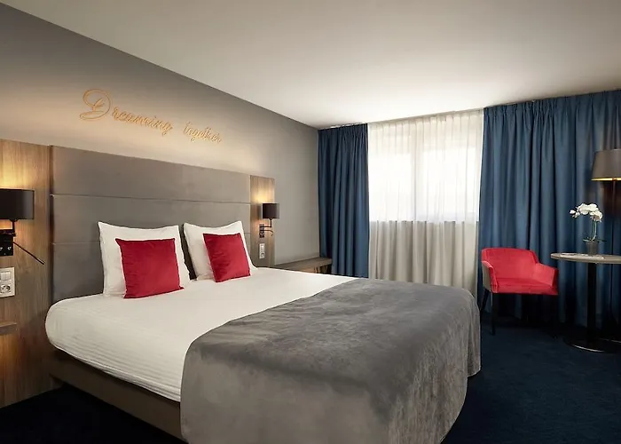 Hotel Alliance Palais Des Congres 3*