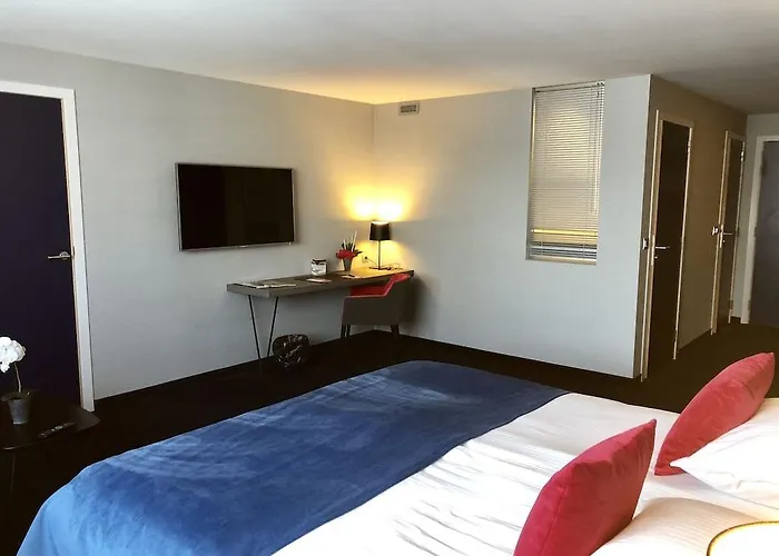 Alliance Palais Des Congres Hotel 3*