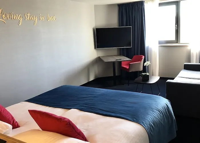 Alliance Palais Des Congres Hotel