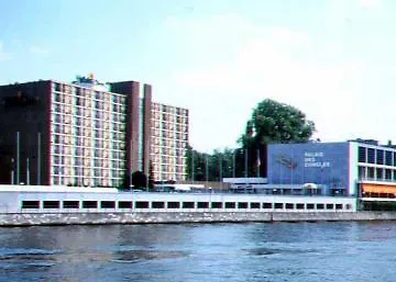 Alliance Palais Des Congres Hotel